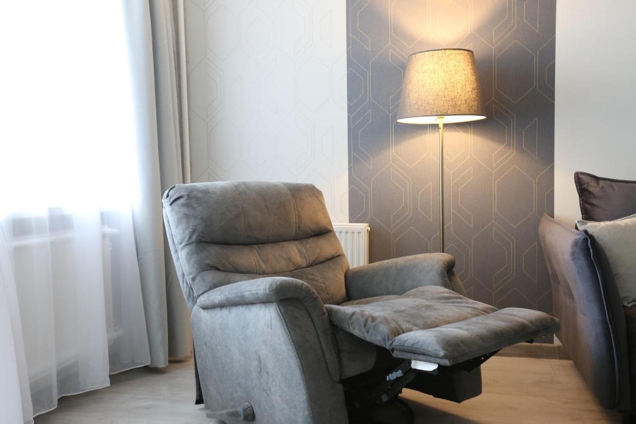 Comfy 2 Room Apartment - Free Parking - 350Mbps Wifi - Netflix Kaunas Esterno foto