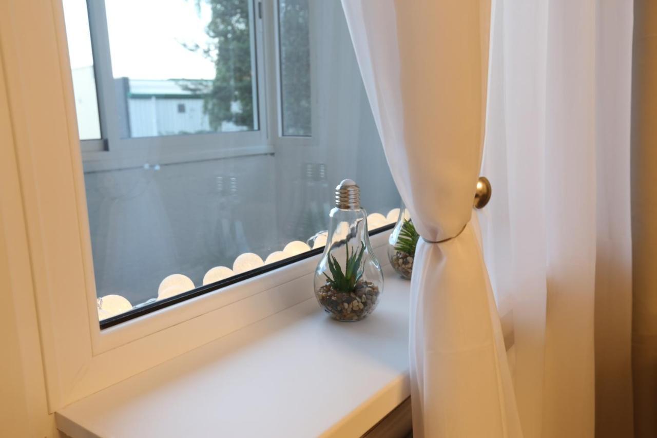 Comfy 2 Room Apartment - Free Parking - 350Mbps Wifi - Netflix Kaunas Esterno foto