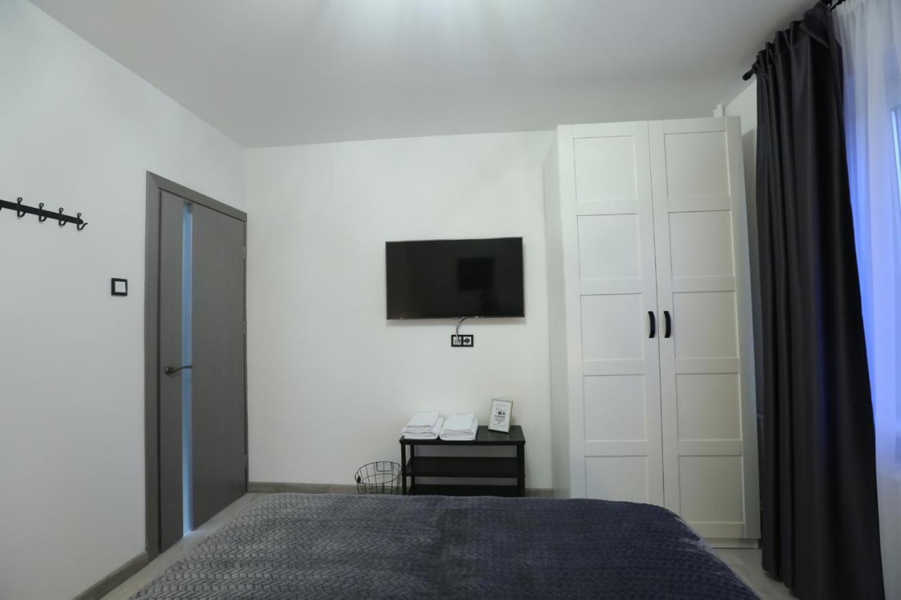 Comfy 2 Room Apartment - Free Parking - 350Mbps Wifi - Netflix Kaunas Esterno foto