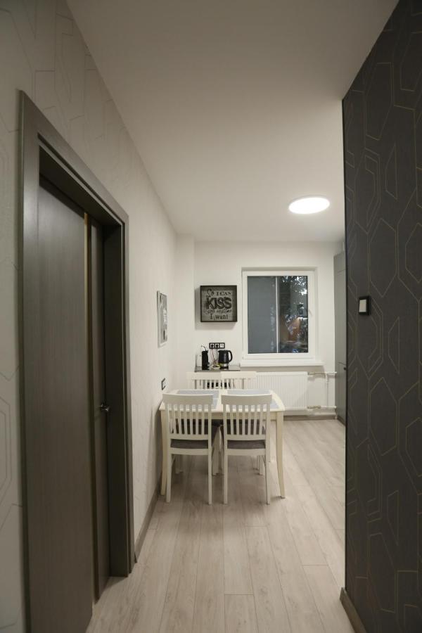 Comfy 2 Room Apartment - Free Parking - 350Mbps Wifi - Netflix Kaunas Esterno foto